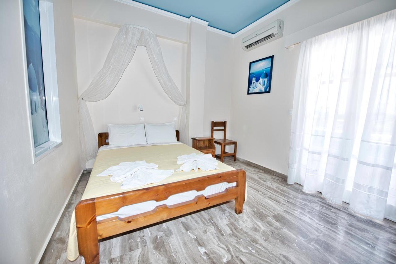 Villa Nikos Karamolegkos Kamari 外观 照片