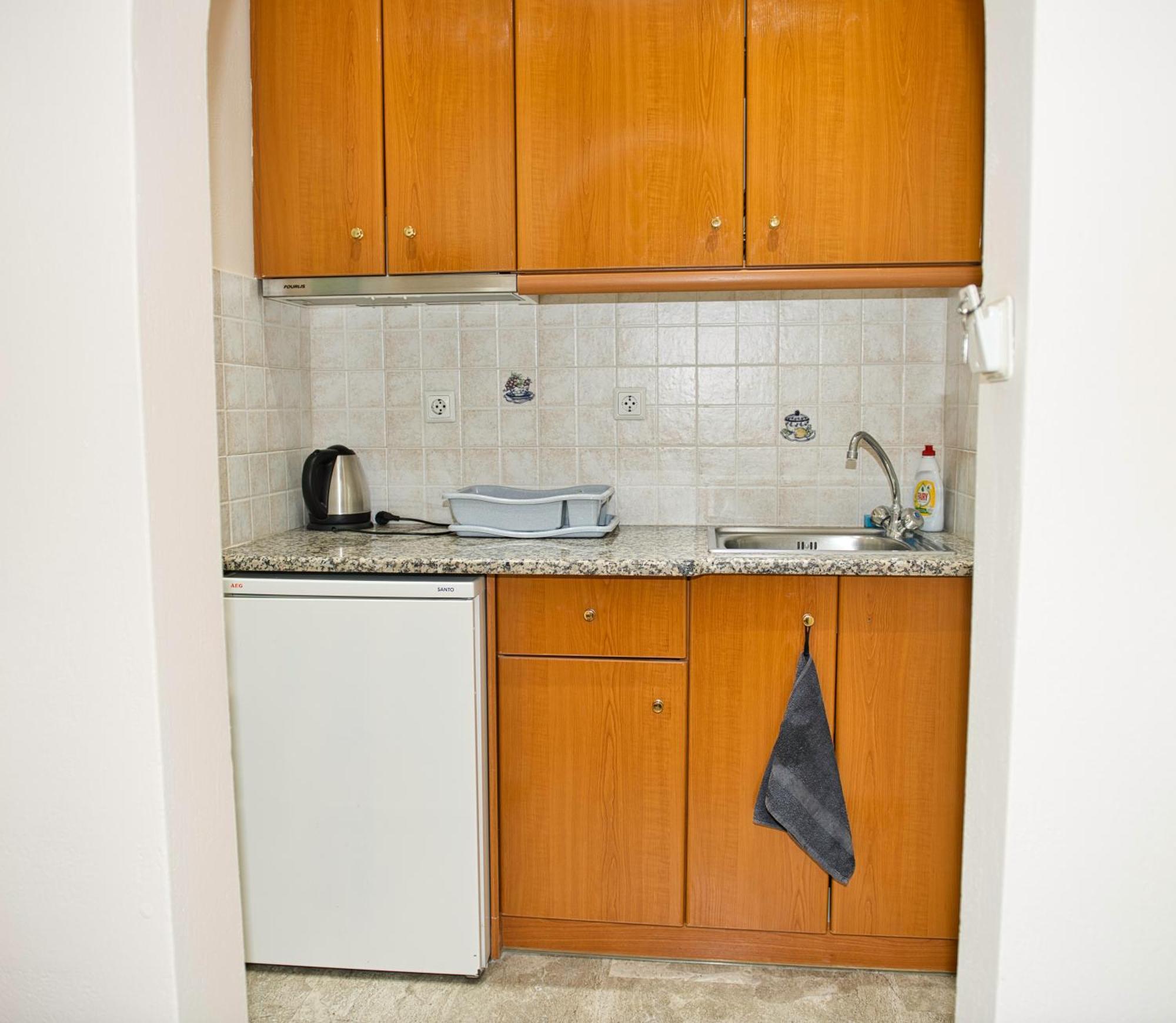 Villa Nikos Karamolegkos Kamari 外观 照片